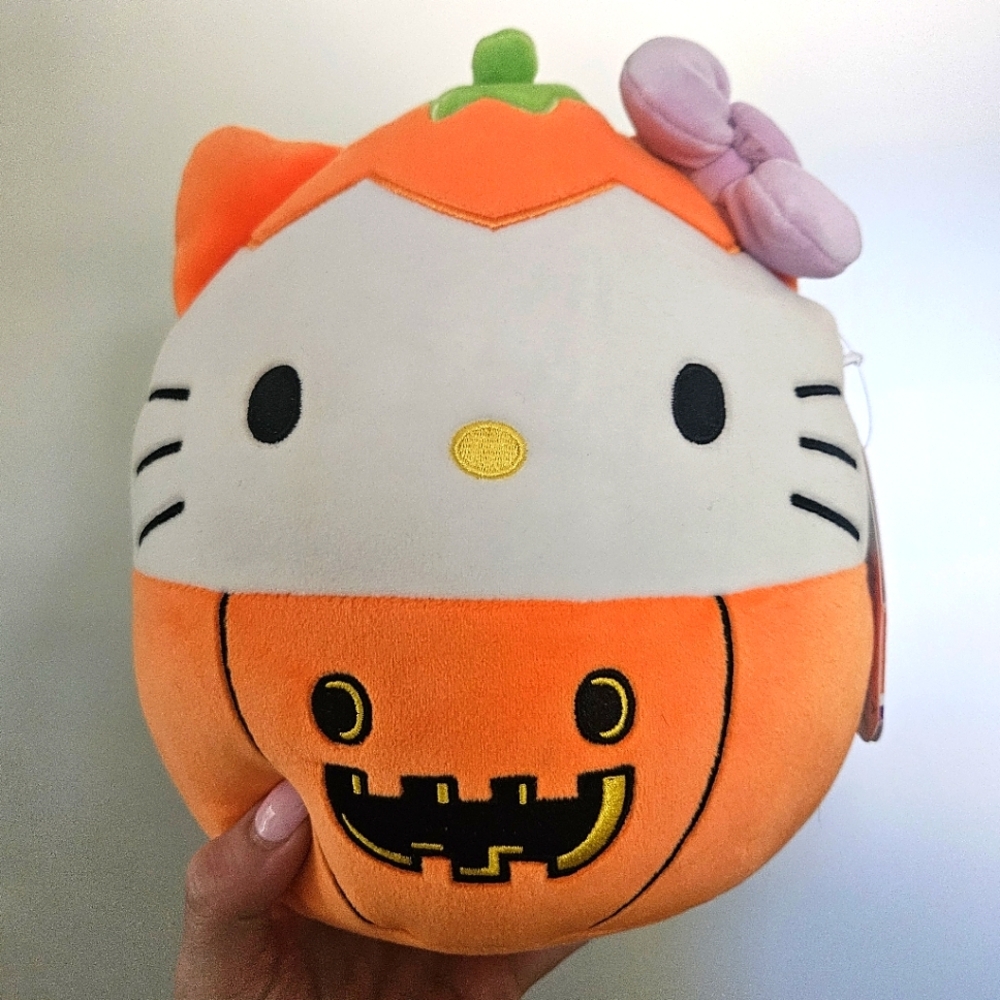 NWT Hello Kitty Jack O Lantern Pumpkin Halloween 🎃 Squishmallow 8"
